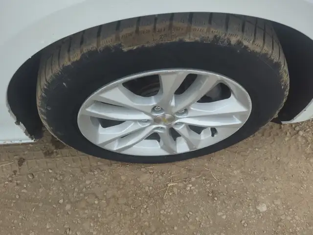 2018 Chevrolet Malibu - Photo 12
