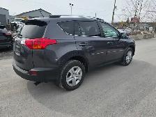 2015 Toyota RAV4 LE - Photo 4