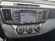 2015 Toyota RAV4 LE - Photo 16