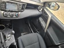 2015 Toyota RAV4 LE - Photo 17