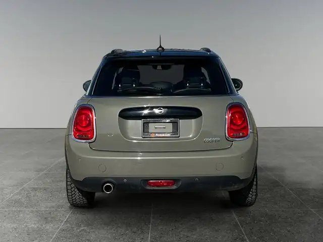 2020 MINI 5 Door Cooper / FWD - Photo 5