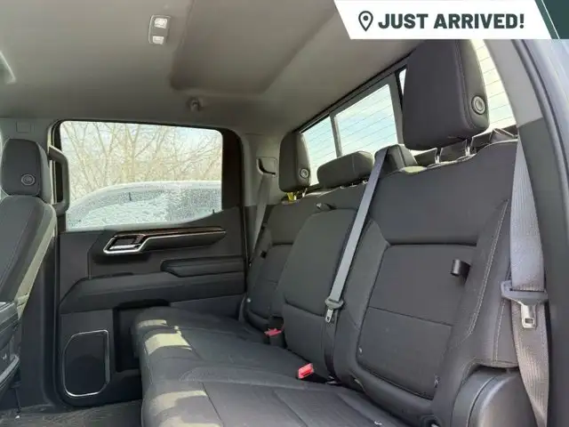 2024 Chevrolet Silverado 1500 RST 4WD Crew Cab | 3.0L Duramax - Photo 10