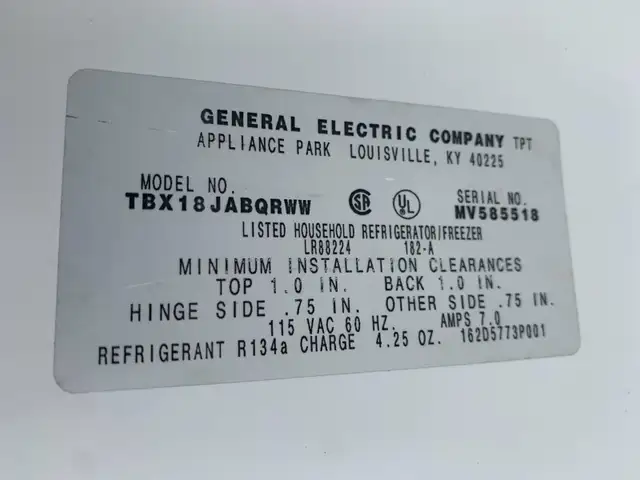 Refrigerator - Photo 4