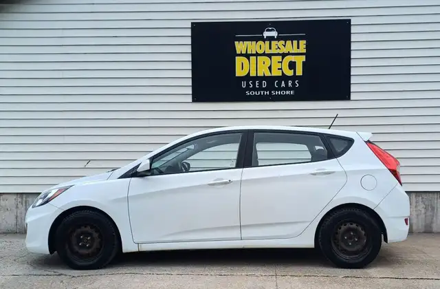 2013 Hyundai Accent - Photo 3
