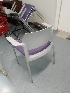 Steelcase Stackable Chair – Lightweight, Durable & Versatile! - Photo 2