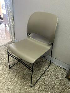 Herman Miller Limerick Visitor Chair – Classic Guest Seating! - Photo 3