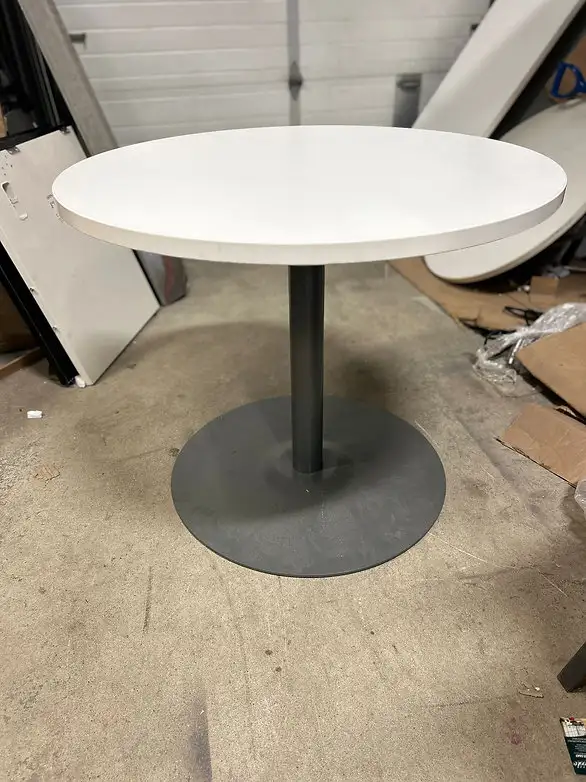 Haworth Round Table-Excellent Condition-Call us now! - Photo 3