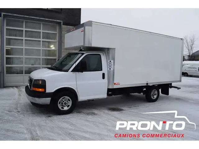 2024 GMC Savana V8  Cube 14 pieds  GARANTIE GMC  3500