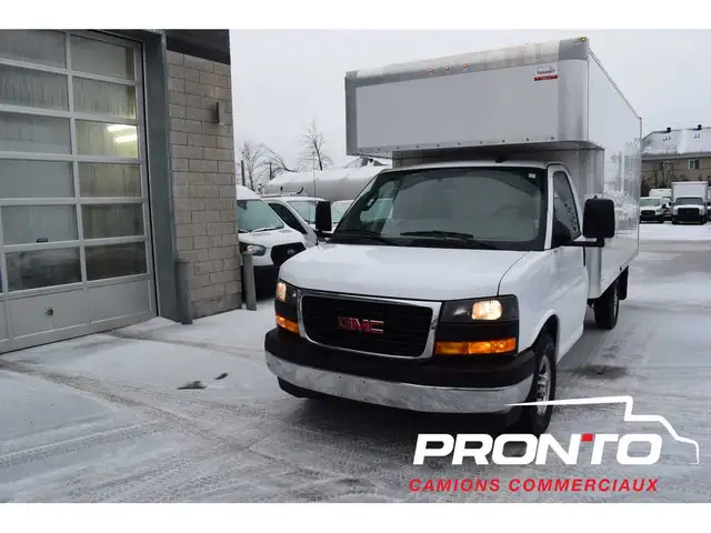 2024 GMC Savana V8  Cube 14 pieds  GARANTIE GMC  3500 - Photo 2