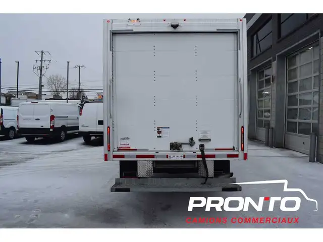 2024 GMC Savana V8  Cube 14 pieds  GARANTIE GMC  3500 - Photo 6