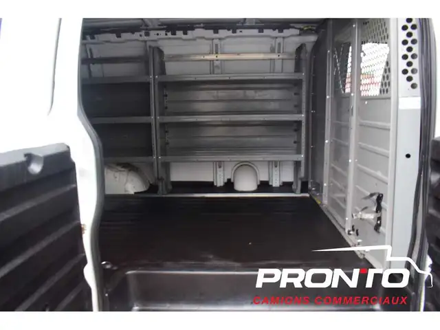 2019 GMC Savana Cargo Van 2500  4.3L V6  FULL RACK  Cruise - Photo 13