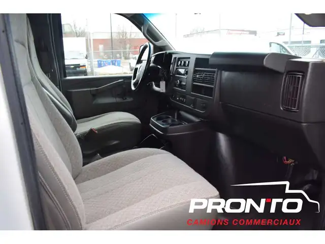 2019 GMC Savana Cargo Van 2500  4.3L V6  FULL RACK  Cruise - Photo 14