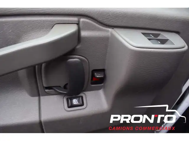 2019 GMC Savana Cargo Van 2500  4.3L V6  FULL RACK  Cruise - Photo 16