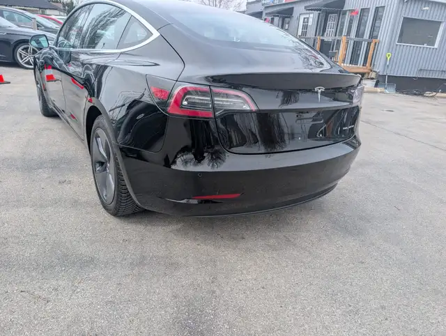 2018 Tesla Model 3 - Photo 6