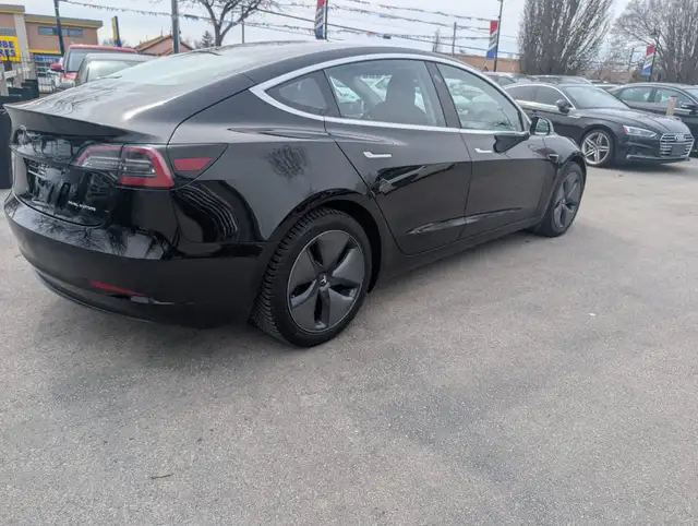 2018 Tesla Model 3 - Photo 7
