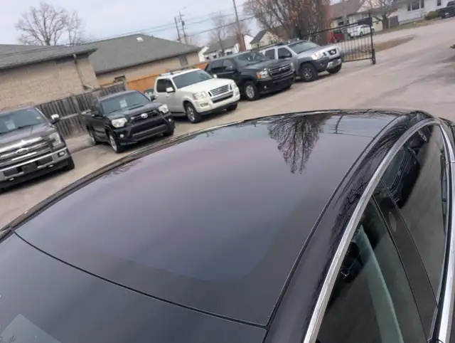 2018 Tesla Model 3 - Photo 12