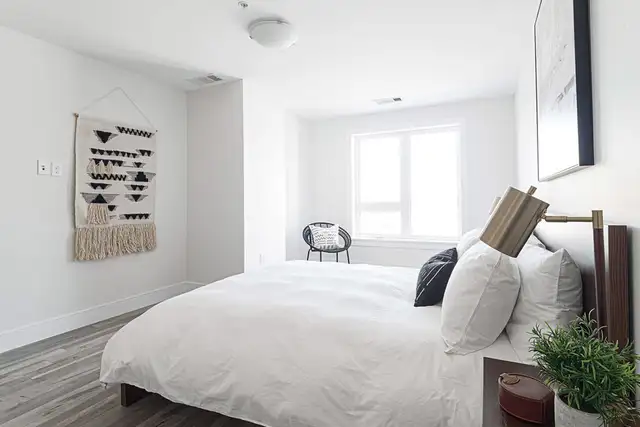 The Sterling Bedford Apartments - 2 Bedroom   Den available at 4 - Photo 8