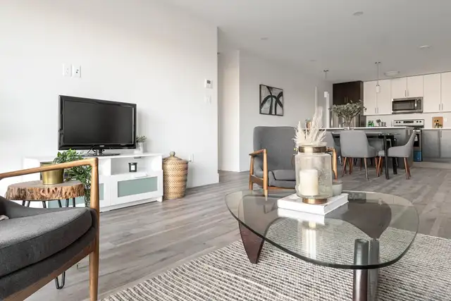 The Sterling Bedford Apartments - 2 Bedroom   Den available at 4 - Photo 9