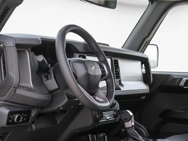 2026 Ford Bronco Badlands - Photo 13