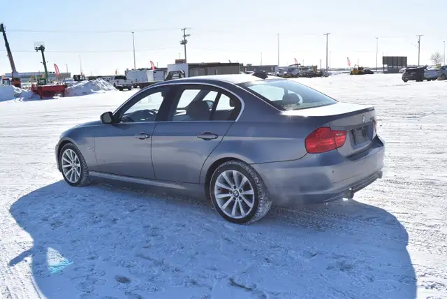 2009 BMW 3-Series 335xi - Photo 2