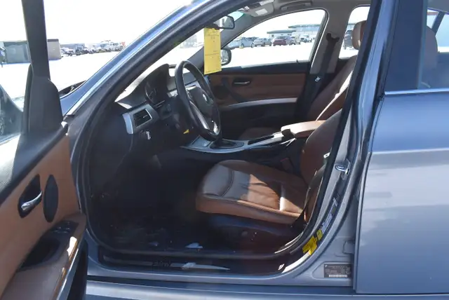 2009 BMW 3-Series 335xi - Photo 8