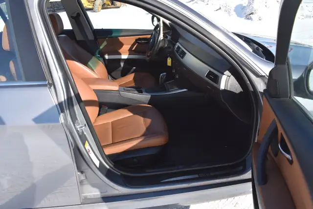 2009 BMW 3-Series 335xi - Photo 25
