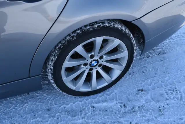 2009 BMW 3-Series 335xi - Photo 32