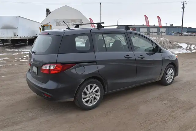 2013 Mazda MAZDA5 Touring - Photo 3