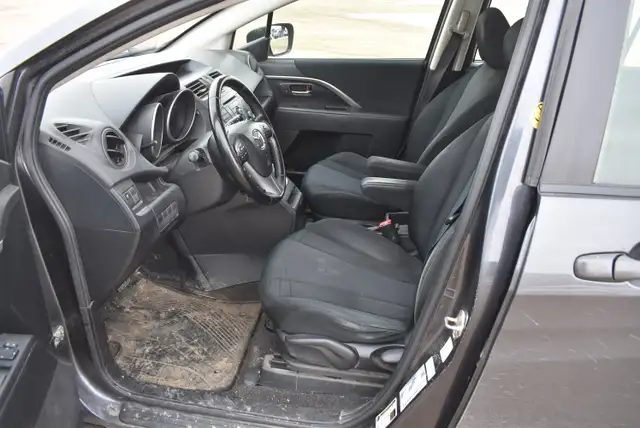 2013 Mazda MAZDA5 Touring - Photo 8