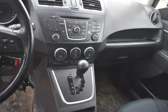 2013 Mazda MAZDA5 Touring - Photo 11