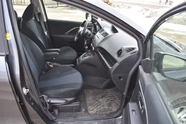 2013 Mazda MAZDA5 Touring - Photo 21