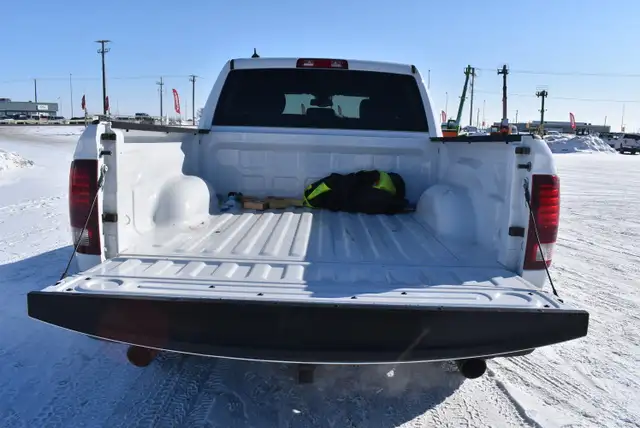 2022 RAM 1500 Classic - Photo 18