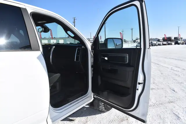 2022 RAM 1500 Classic - Photo 21