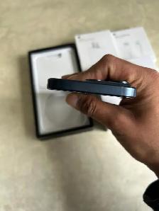 iPhone 15 Pro 128gb 89% batt Airpods/Fast Charger/Delivery - Photo 4