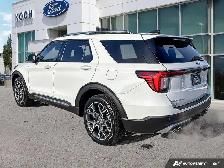 2025 Ford Explorer Platinum - Photo 4