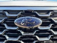 2025 Ford Explorer Platinum - Photo 10