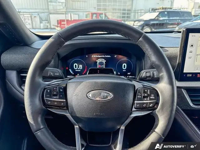 2025 Ford Explorer Platinum - Photo 15
