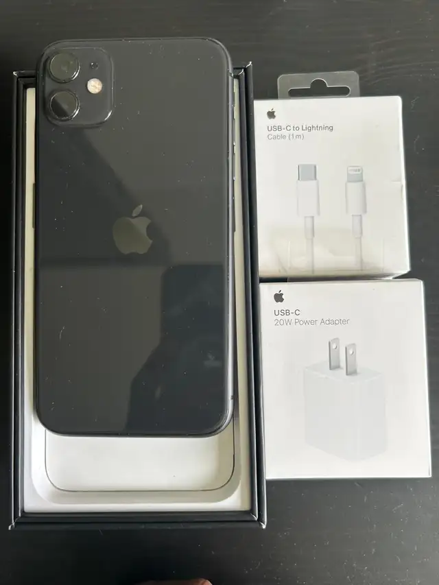 IPHONE 11 64GB 100% battAirpods Pkg/Delivery