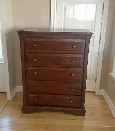 Wood dresser