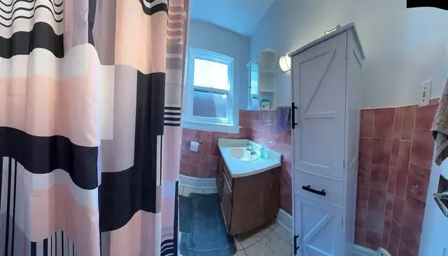 Brand new Furnished Bedroom, in 3-bedroom Apt,May 1st,High Park - Photo 6