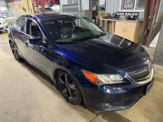 2013 Acura ILX Dynamic, Just in for sale at Pic N Save!!