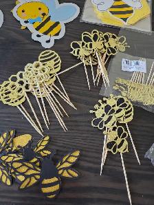Honey Bee baby shower theme decorations - Photo 4