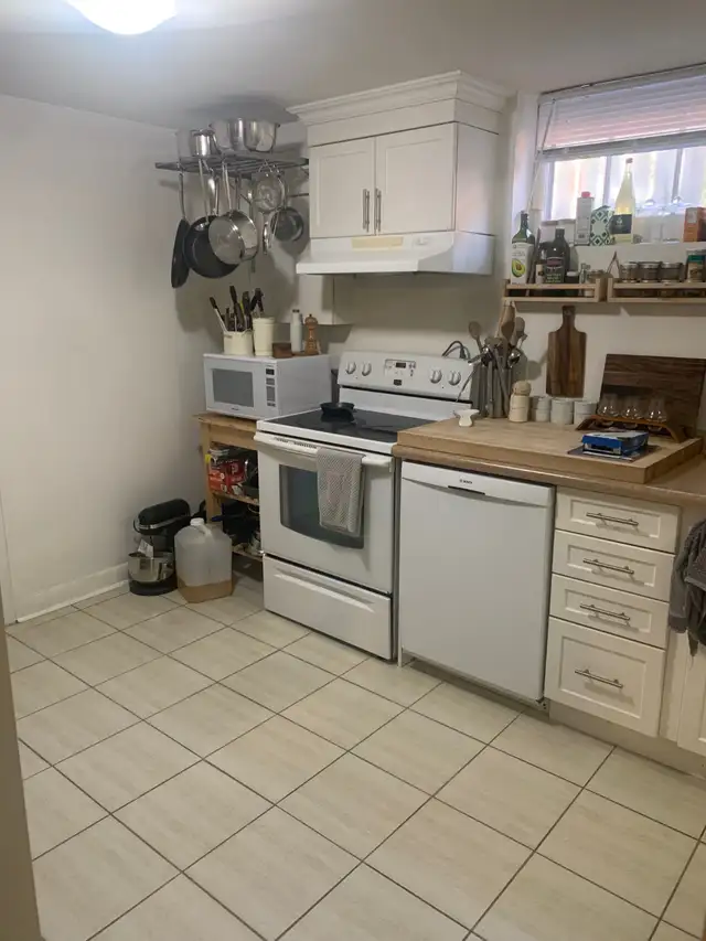 Huge Shared Flat for Rent North York - Photo 6