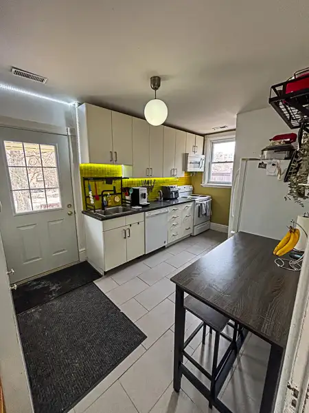 2 Bedroom   Loft ALL INCLUSIVE Apartment  Downtown London - Photo 5