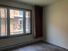 Cozy 2 Bdrm Apartment - Photo 5