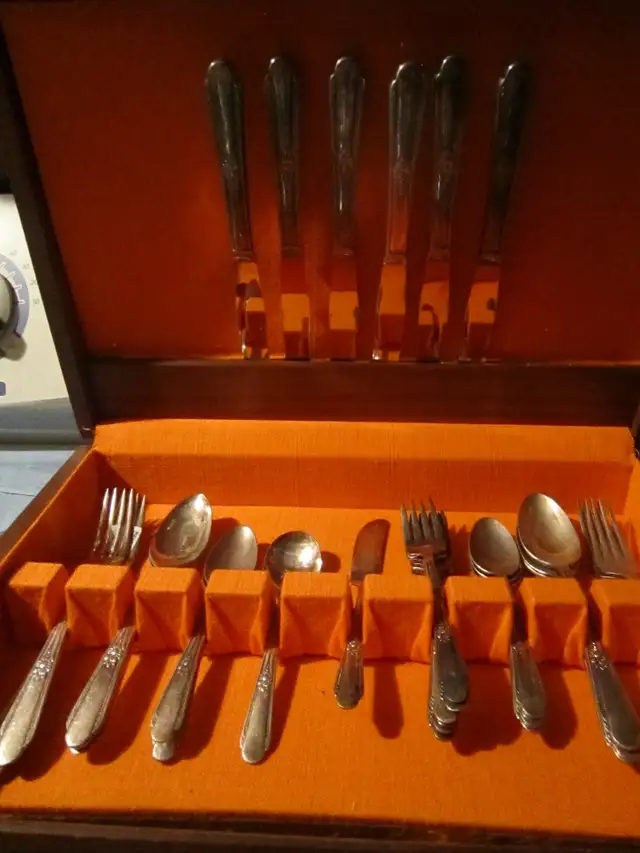 #27-86A  MEMORY silverware set for 6 - Photo 2