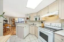 1 bedroom Condo Apartment, among the lowest price in Burlington! - Photo 3