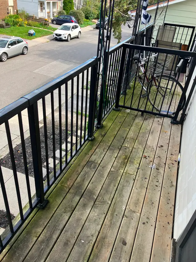 2 Bedroom ByWard Market Apartment for Rent (152 Guigues Ave) - Photo 2