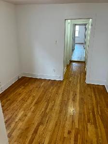 2 Bedroom ByWard Market Apartment for Rent (152 Guigues Ave) - Photo 4