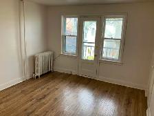 2 Bedroom ByWard Market Apartment for Rent (152 Guigues Ave) - Photo 9